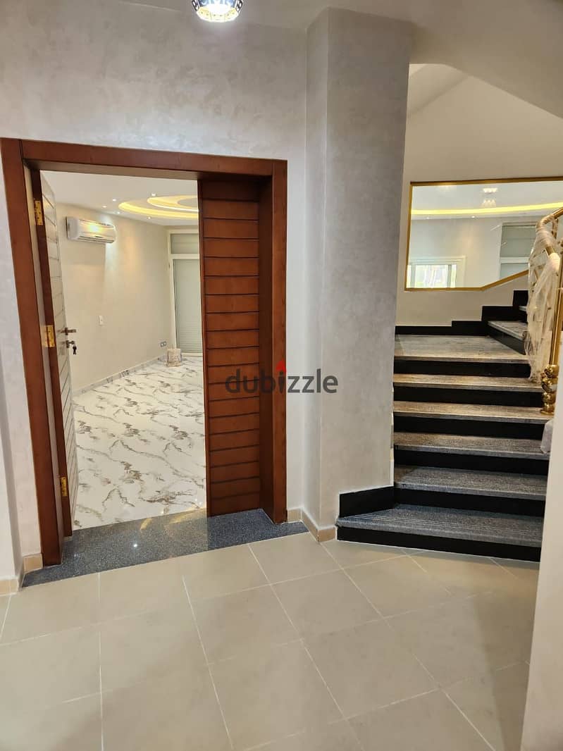 townhouse For rent ( First Hand ) in The Square -- 400m ( Kitchen cabinets  AC's )  New Cairo - Fifth Settlement 7