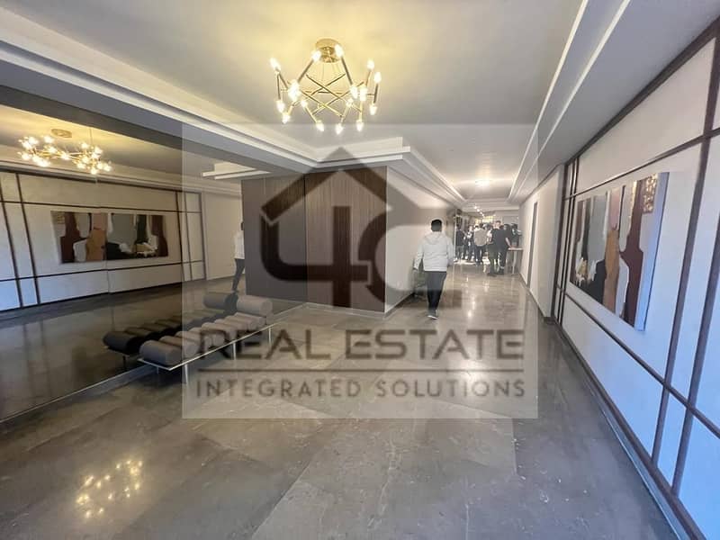 Duplex for sale, finished with air conditioners, with a distinctive division into a second and third floor in Sheikh Zayed 5