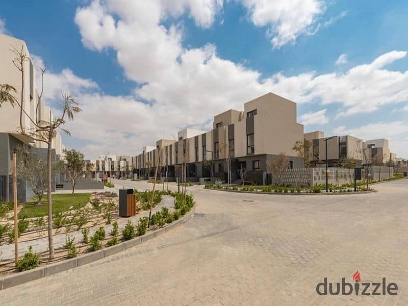 Receive an immediate, ultra-super-luxury finished townhouse in Al Burouj Al Shorouk Compound, in installments 1