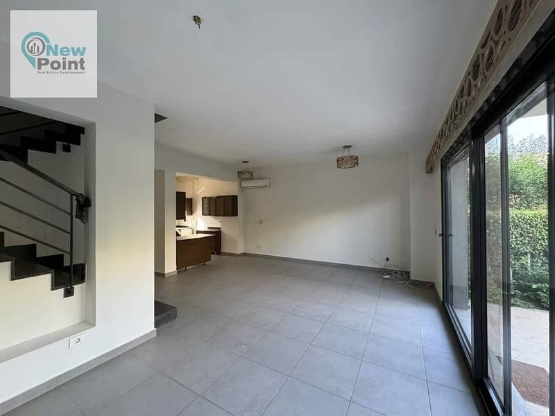 Receive immediately the last fully finished townhouse villa in Prime Location in Al Burouj Compound, Shorouk City 10