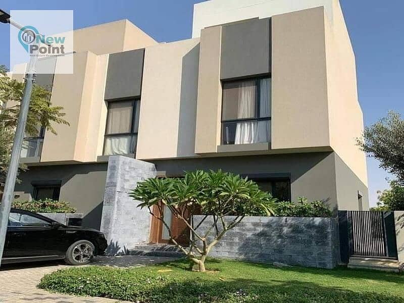 Receive immediately the last fully finished townhouse villa in Prime Location in Al Burouj Compound, Shorouk City 13