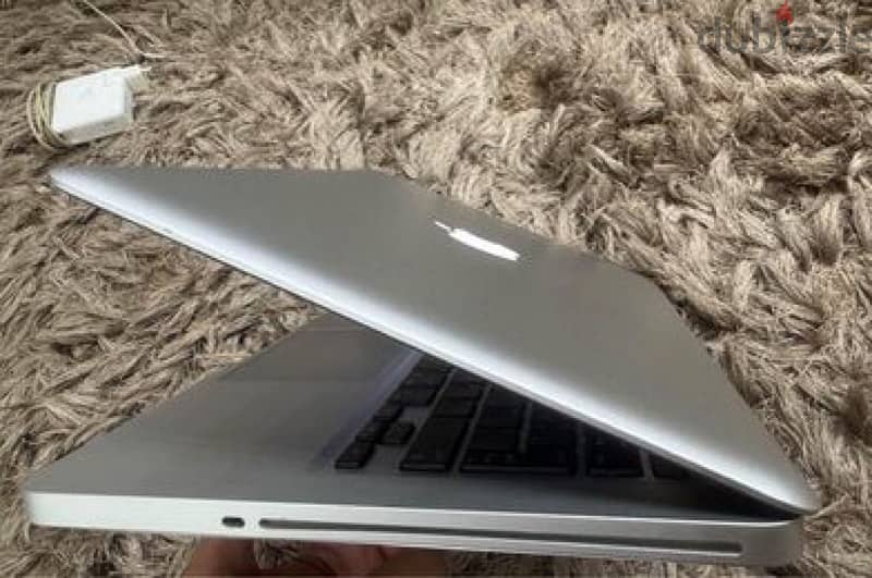 MACBOOK PRO 2013 (1000 GB STORAGE) 7