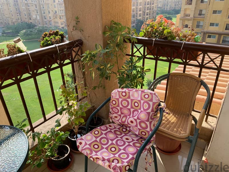 Stunning Fully Furnished Apartment with Scenic Garden Views for Rent i 3