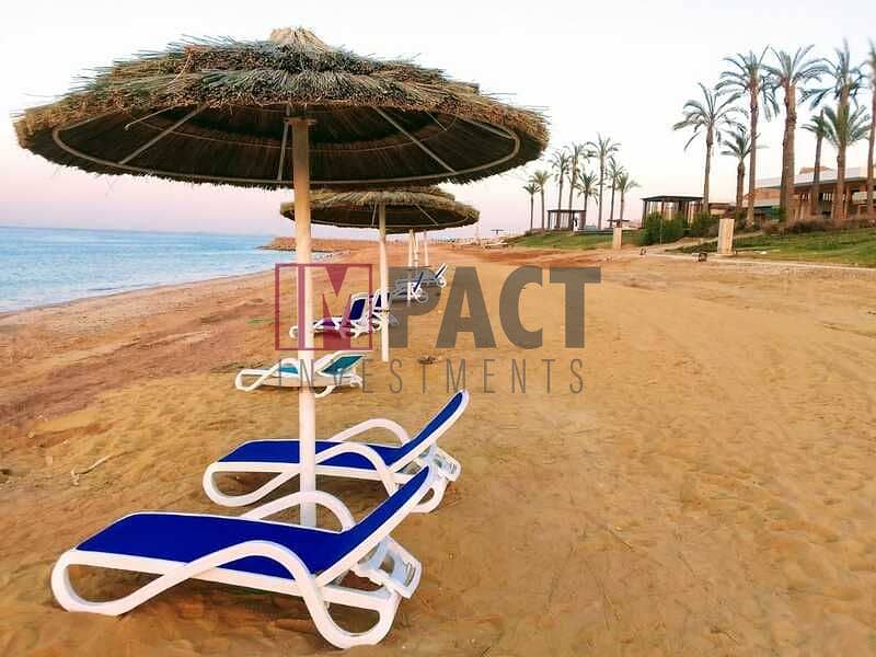 Chalet for sale in The Grove, Ain Sokhna  Chalet for sale, immediate receipt, fully finished, super deluxe, in The Groove, near Porto Sokhna and the M 6