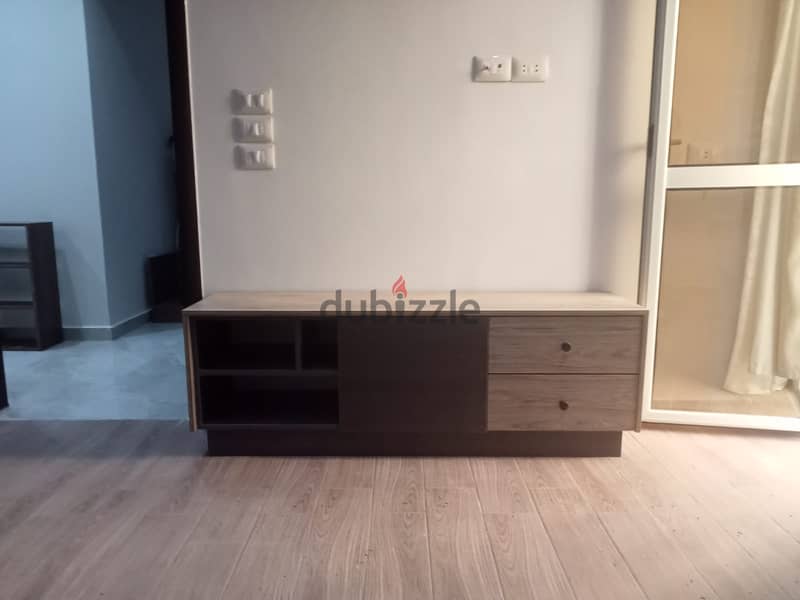 وحدة تلفزيون عملية واشكال جذابة وحدات شاشة TV UNIT MODERN 1