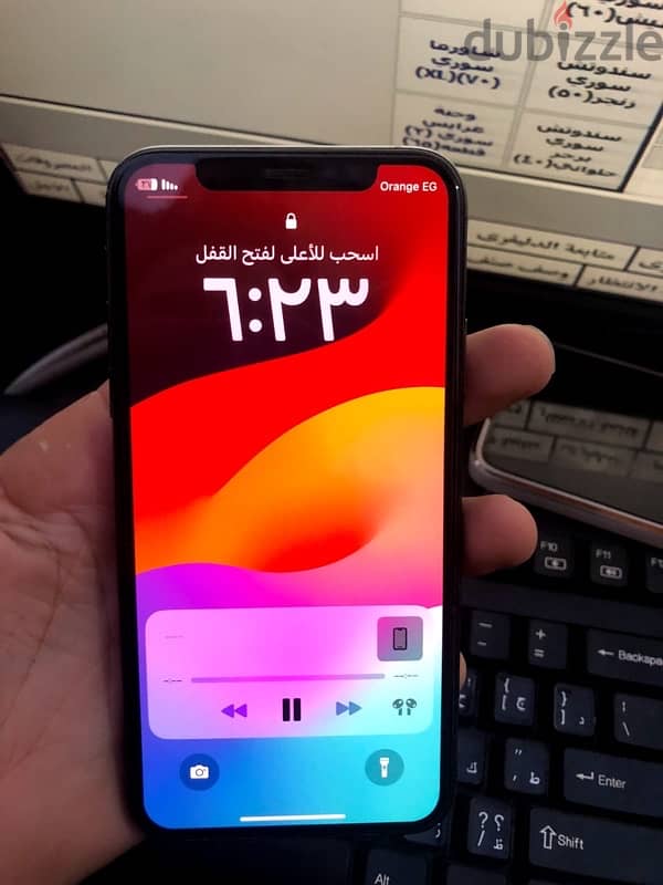 ايفون xs مساحة 512  بطارية 100% 1