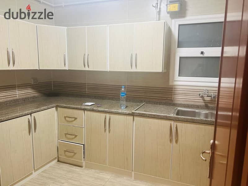 Apartment for sale with kitchen and air conditioners in Al-Rehab, group 112 2