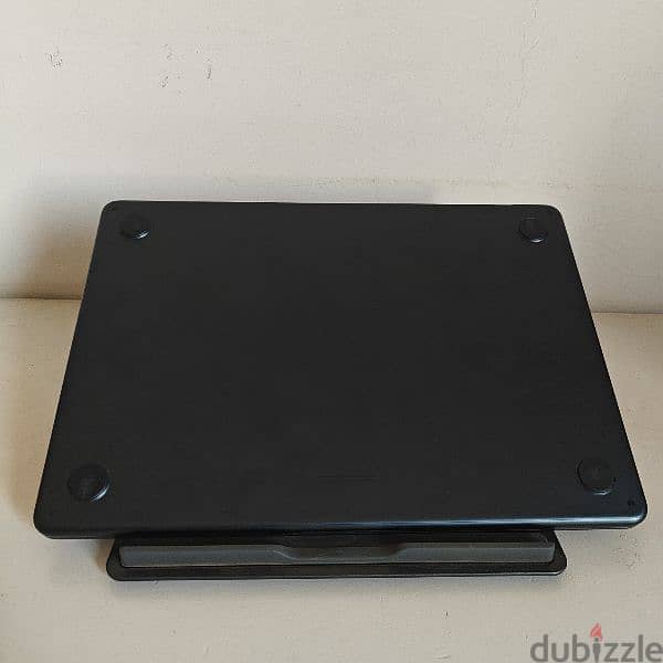 MacBook Air M2 13.6 inch 2022 Model 6