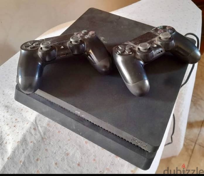 Sony PS4 Slim 1