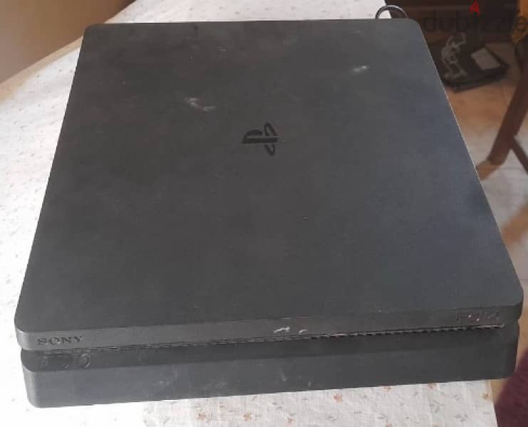 Sony PS4 Slim 4