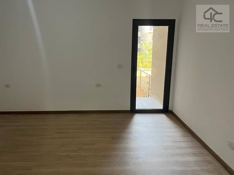 Prime location Fully finished apartment 3 bedroom for sale in Fifth Square 5