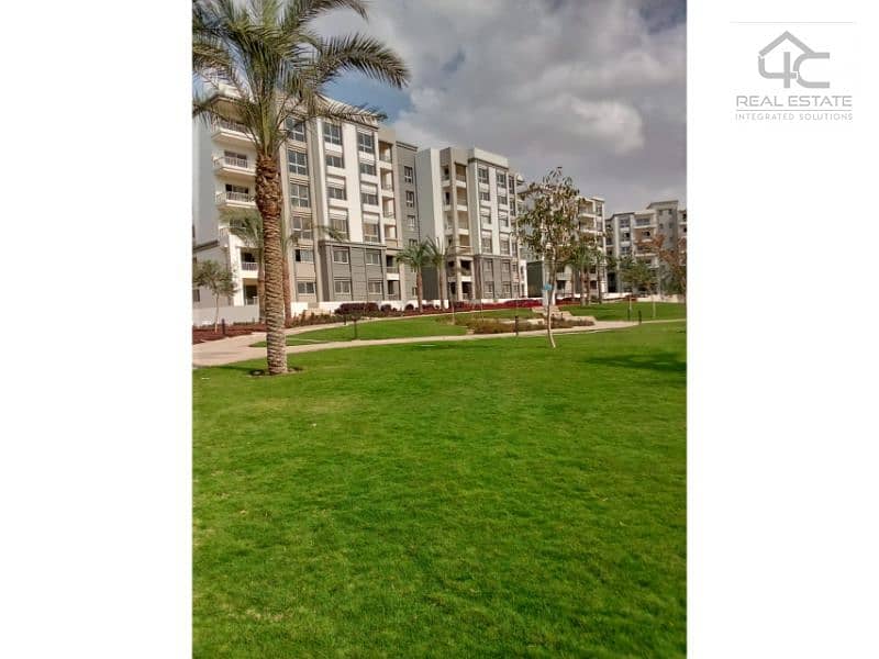 Apartment 191 m corner bahry view landscape with down payment and installments in Hyde Park Compound 0