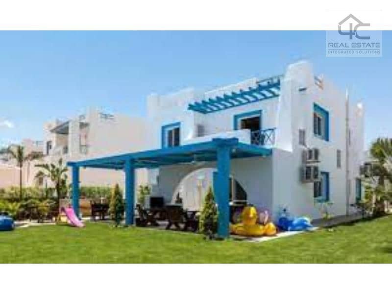 Town house 170m in mountain view ras elhekma under market price 3Br with down payment & installments fully finished view pool. 0