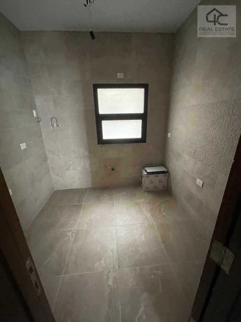 Ready to move Townhouse corner semi finished For Sale in Fifth Square - AlMarasem 4