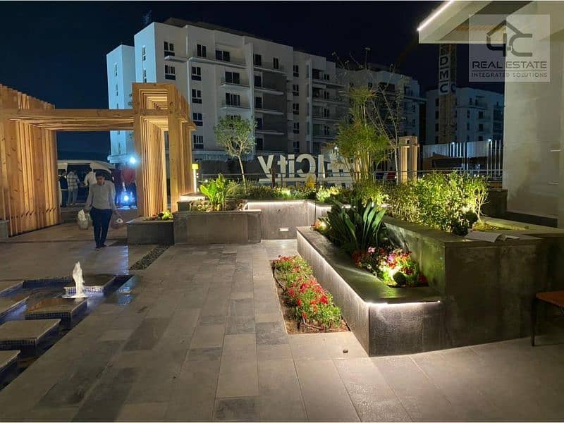 for sale ivilla sky garden corner installment special view ready to move in mountain view icity 17