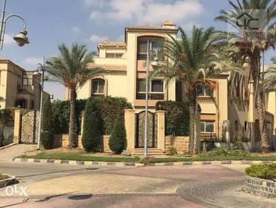 Stand-alone villa for sale, 256 square meters, 4 rooms, 5 bathrooms, view, landscape, distinctive location, at the lowest price in the market