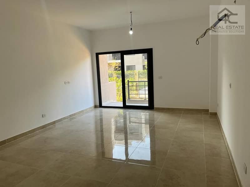 Apartment Fully finished for sale in Fifth Square - Al Marasem 11