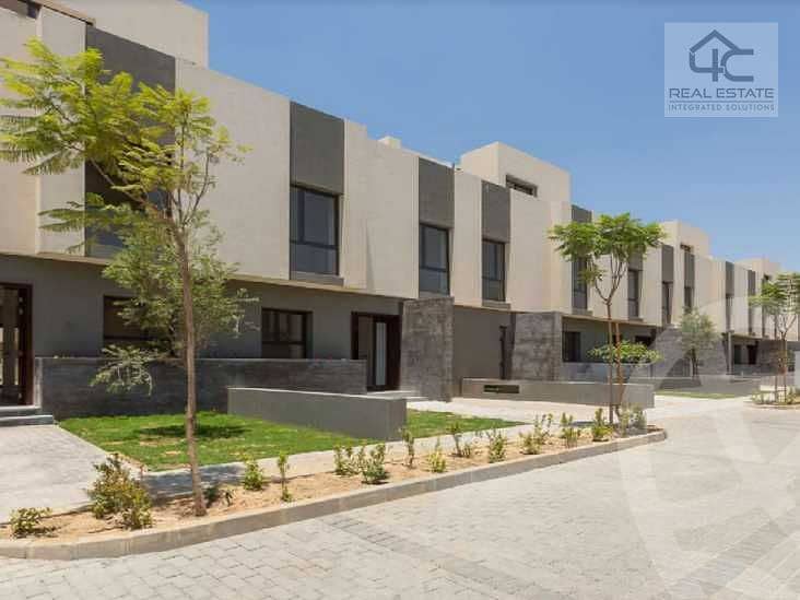 Townhouse for sale at the old price, in installments, semi-finished, with an open roof over the largest view and landscape 3