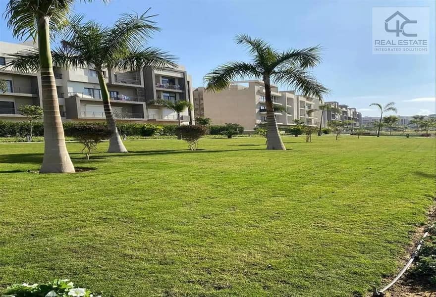 Apartment ground Floor with Garden fully finished with ACs for sale in Fifth Square 0