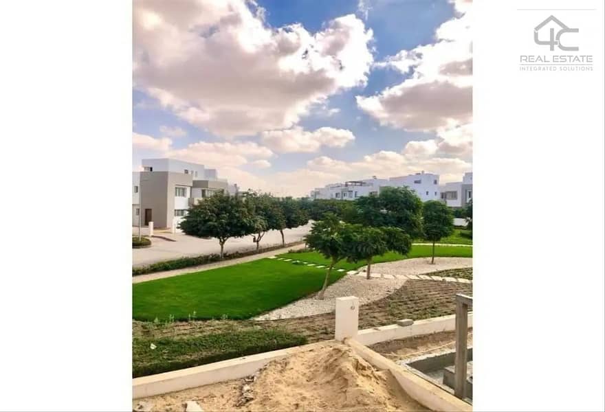 Ready to move Prime location Town house middle 208 m semi finished Direct on land scape for sale in Hyde Park Under price market 5