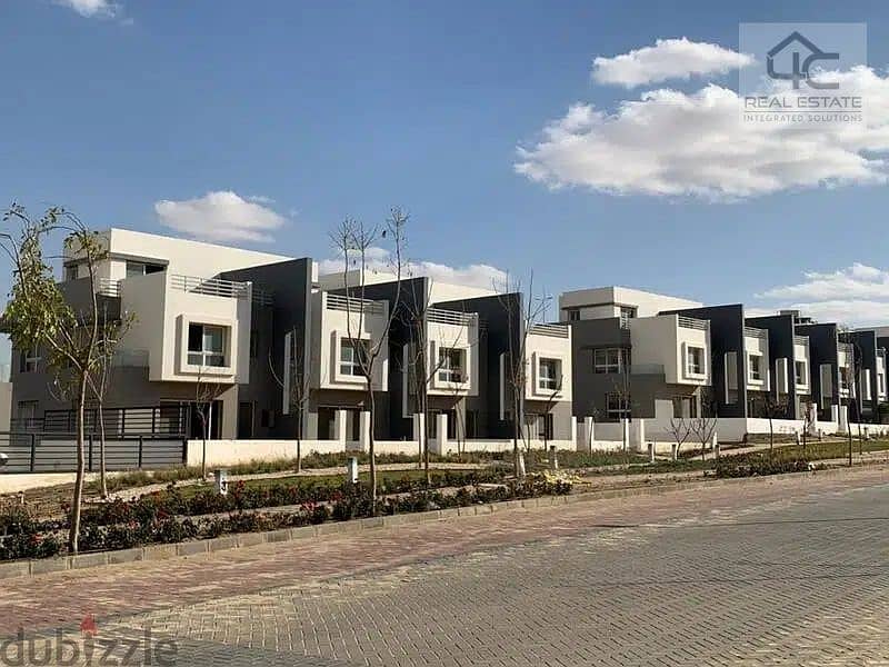 Ready to move Prime location Town house middle 208 m semi finished Direct on land scape for sale in Hyde Park Under price market 1