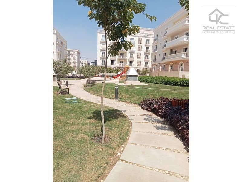 Bahri apartment for sale in installments in Hyde Park, Fifth Settlement, 191 m 4