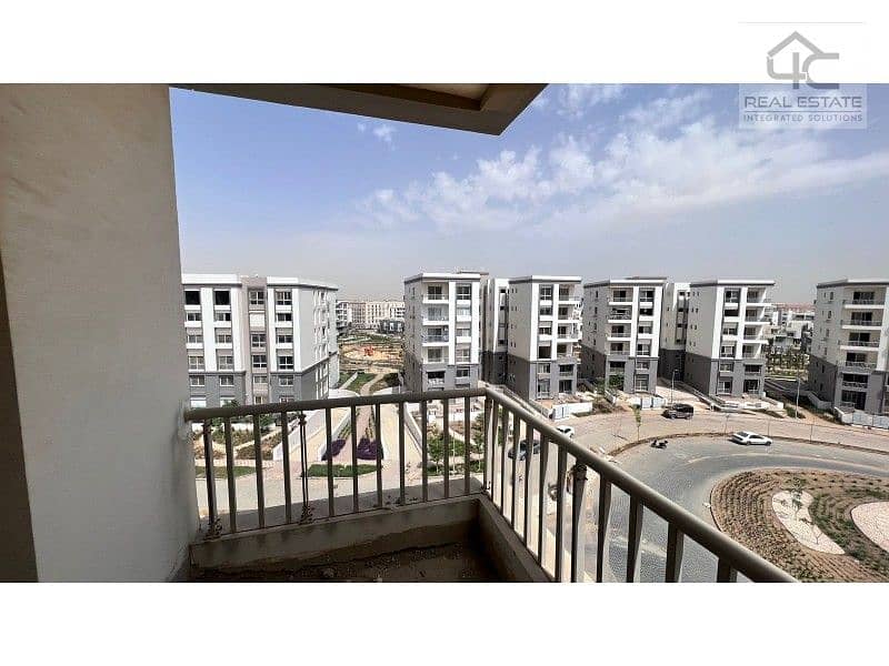 Apartment for sale in installments in Hyde Park, Fifth Settlement, 123 m 0