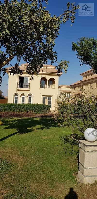 Stand alone villa 480 m prime location for sale in Hyde Park