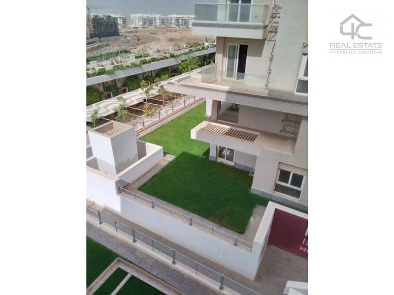 Sky loft for sale, semi-finished, ready to move , roof with open view on the largest landscape area 0