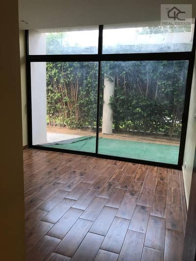 Ground floor apartment with a garden 122M fully finished with air conditioners remaining installments with the company a bargain for a quick sale in L