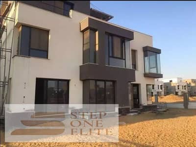 Villa for sale fully finished and installment over 10 years in Sodic East