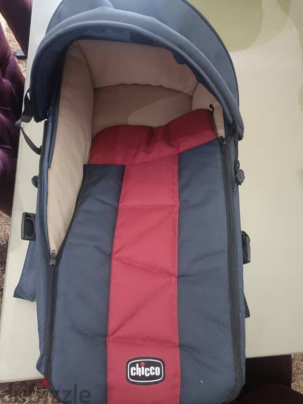 chicco carry cot 2