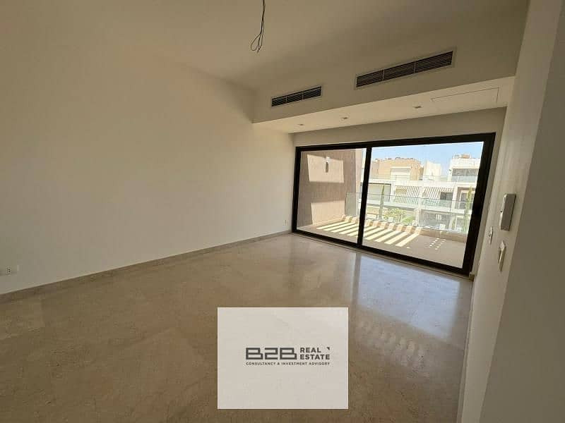 Resale Twin House Fully Finished with ACs Al Marasem Fifth Square New Cairo 8