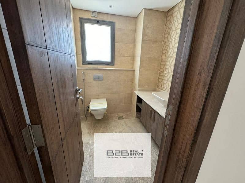 Resale Twin House Fully Finished with ACs Al Marasem Fifth Square New Cairo 9