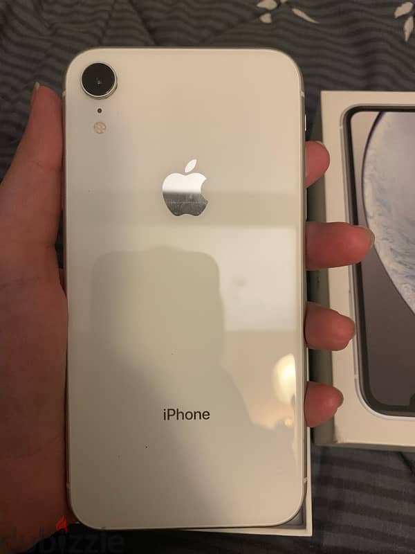 IPhone XR with box 1