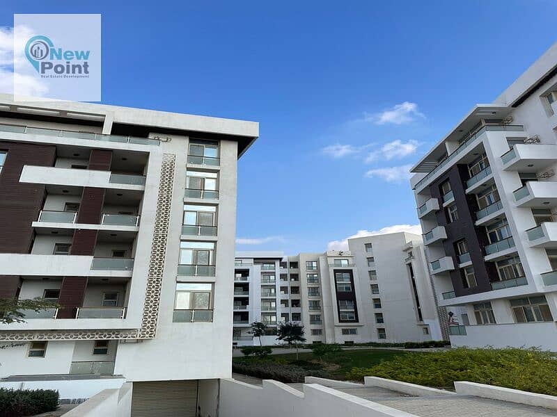 With a 5% down payment, own a fully finished 3-bedroom apartment with immediate delivery in the heart of the Administrative Capital 5