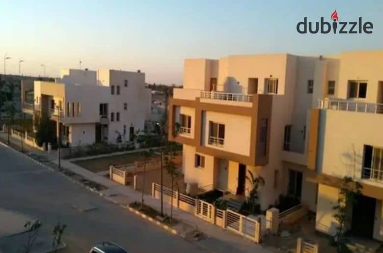 "Receive your fully finished villa immediately in the heart of October, Grand Heights Compound, near Mall of Arabia. " 9