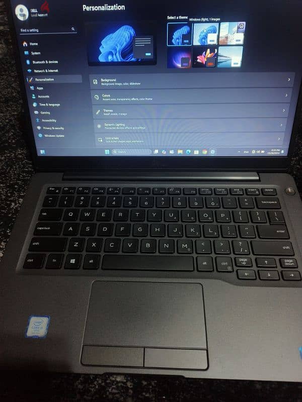 laptop Dell latitude 7300. Core i5 Gen 8. ram8. ssd 256.13. 3inch. slim 9