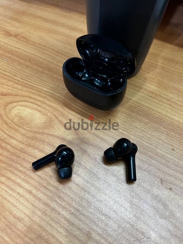 Soundcore R100 wireless earbuds 5