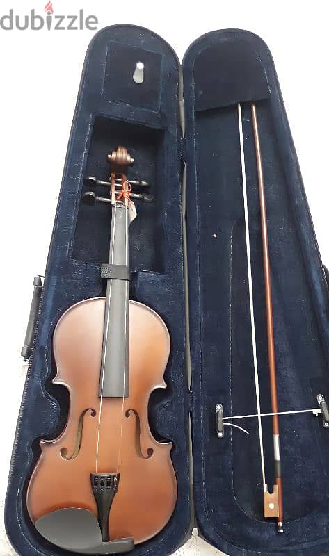 new fitness violin with it's cover 0