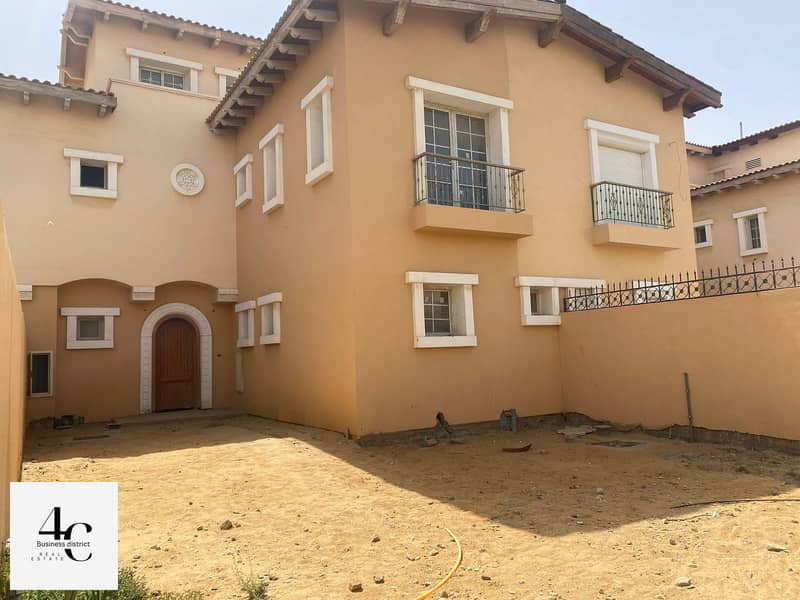 Classic Townhouse 234m With Land Area 270m view Landscape Near Club House At The Lowest Price In Hyde Park Fifth Settlement 6