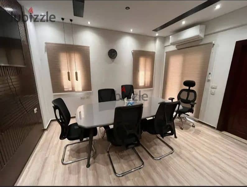 مكتب اداري للايجار 230م علي شارع واتر واي في التجمع Office For Rent 1