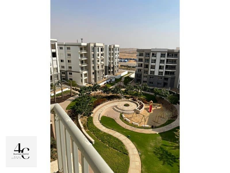 The lowest apartment 157m in best location landscape and fountain for sale with installments and the lowest price The most special phase in Hyde park 2