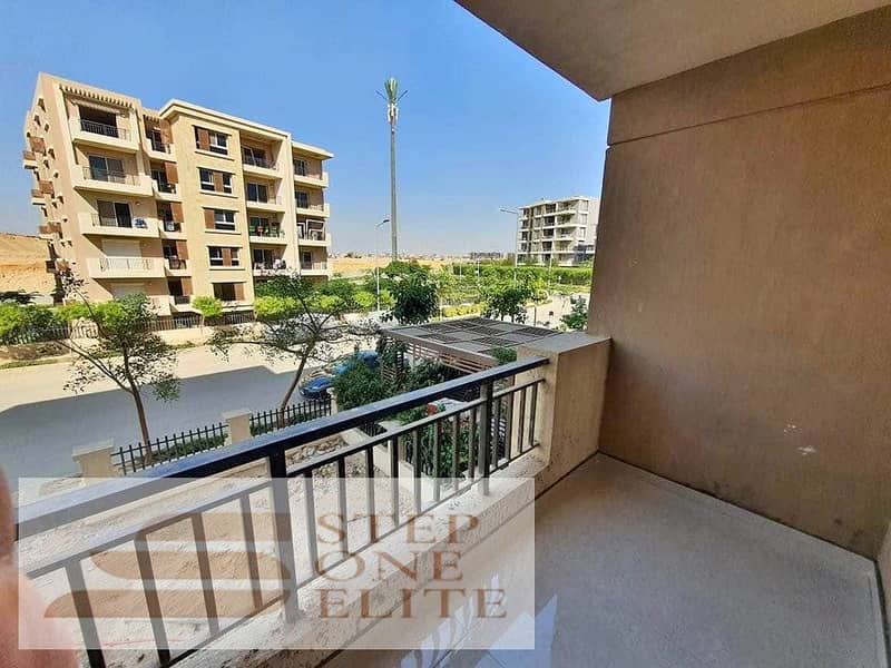 Apartment for sale with a 42% discount in First Settlement, near Almaza Mall and just minutes from Nasr City and Heliopolis 1