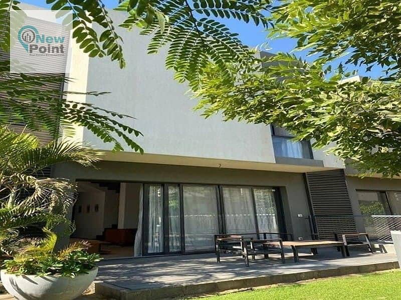 The last townhouse villa, immediate delivery, fully finished, prime location, for sale in Al Burouj Sur Compound in Sur, with the International Medica 5