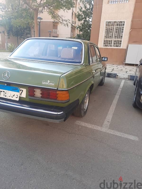 Mercedes-Benz E200 1980 2