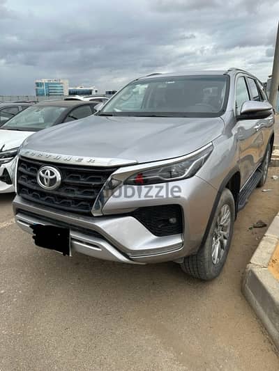 Toyota Fortuner 2022