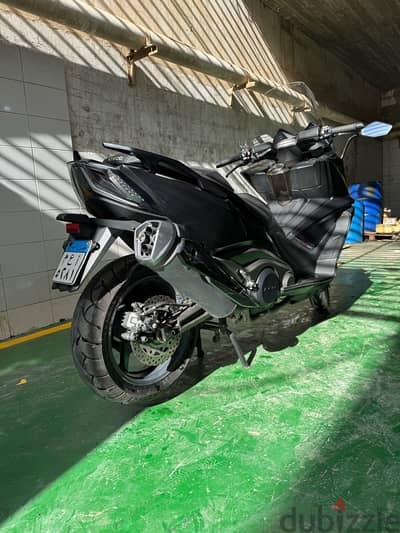 kymco ak550