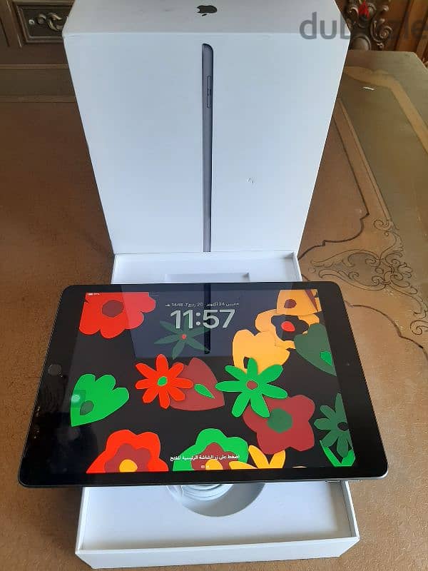 ipad 7 like New 4