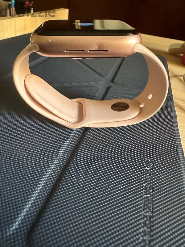 Apple Watch Series 4 - 44mm 10